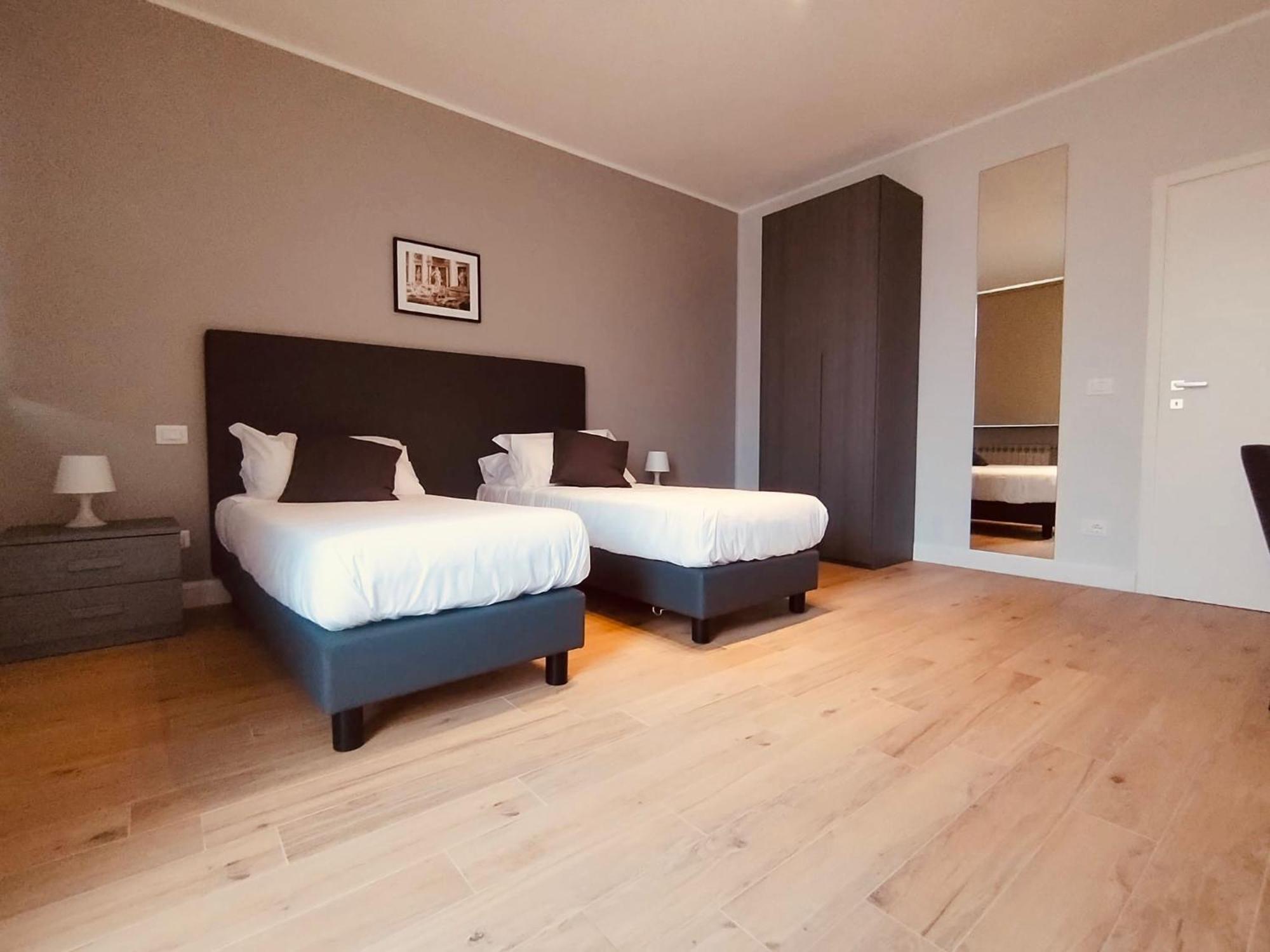 Hh Hermoso Housing Asti Dış mekan fotoğraf
