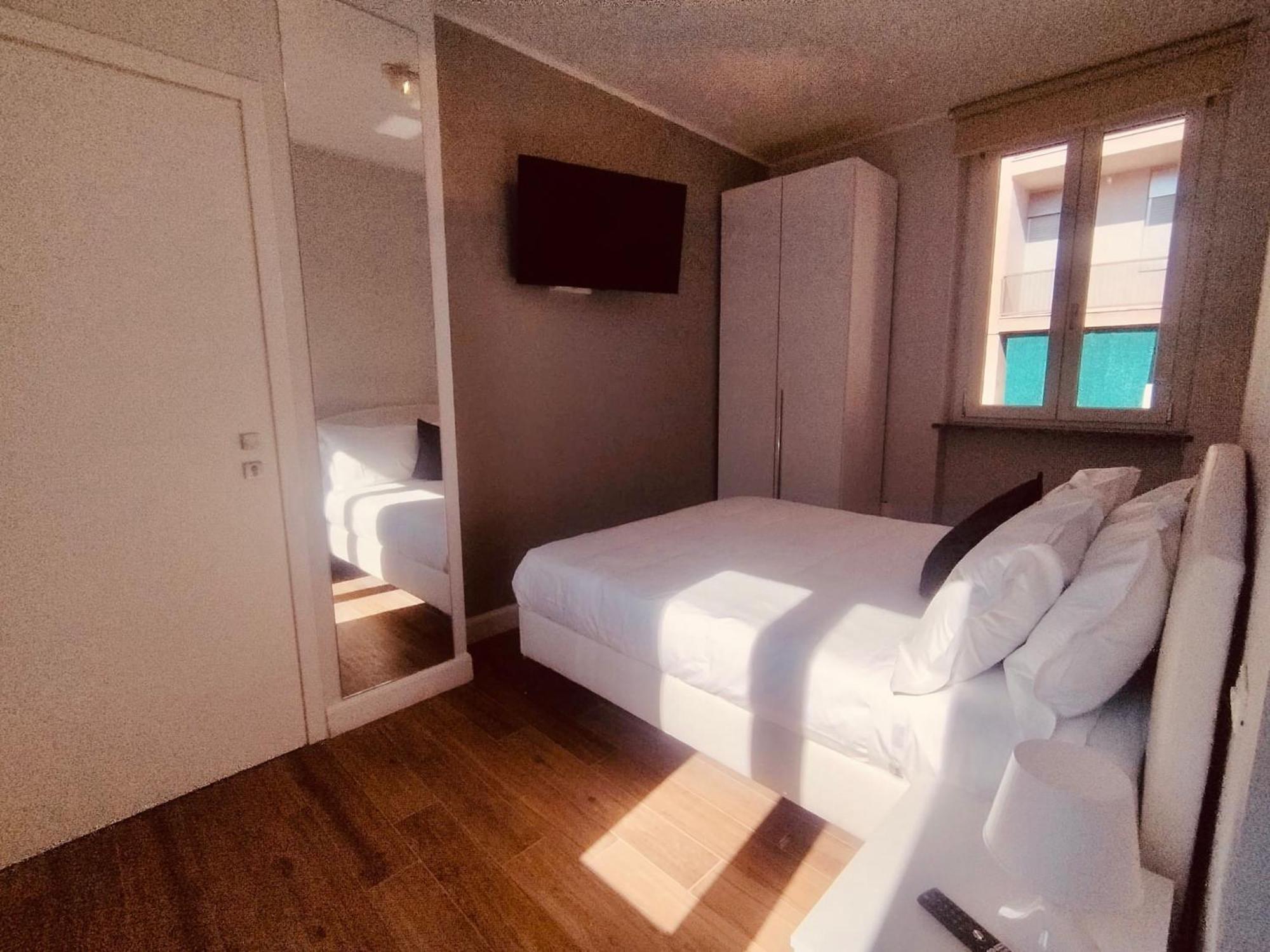 Hh Hermoso Housing Asti Dış mekan fotoğraf